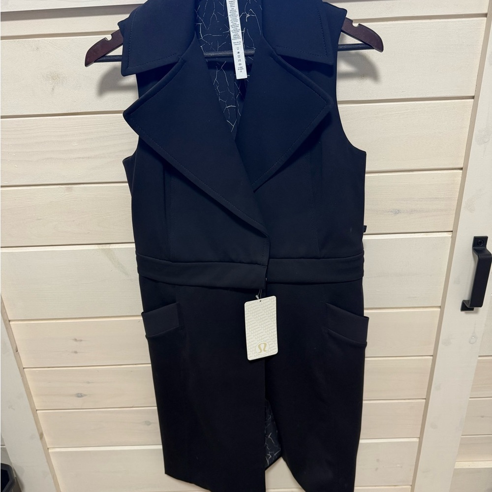 New Lululemon Quickchange Vest - Size 6